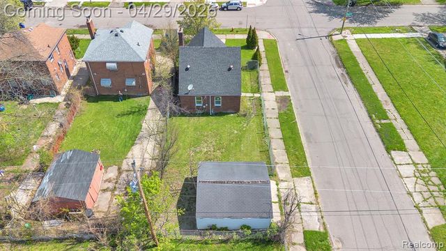 5903 Somerset Avenue, Detroit, MI 48224
