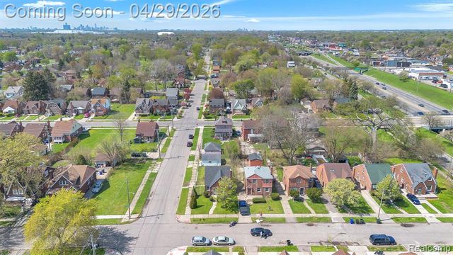 5903 Somerset Avenue, Detroit, MI 48224