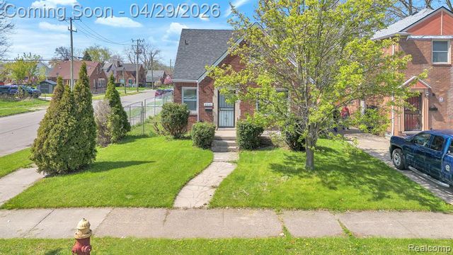 5903 Somerset Avenue, Detroit, MI 48224