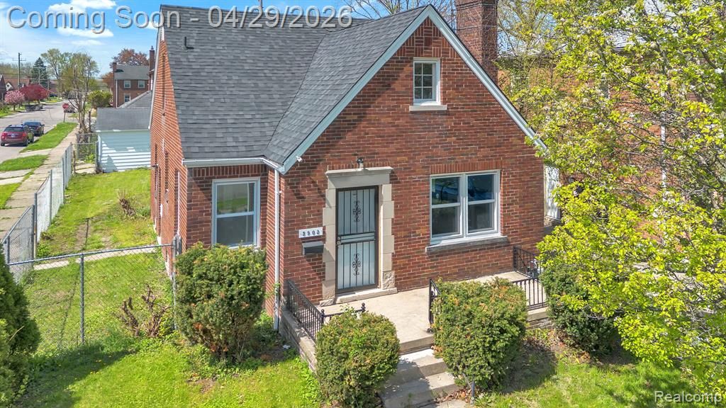 5903 Somerset Avenue, Detroit, MI 48224