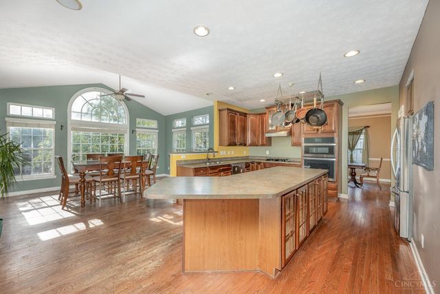 345 Countryside Drive, Lebanon, OH 45036