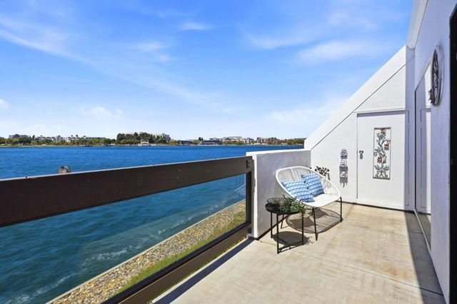 608 Portofino Lane, Foster City, CA 94404