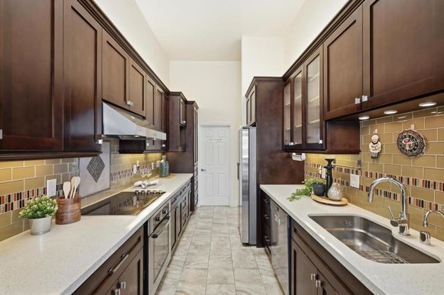 608 Portofino Lane, Foster City, CA 94404