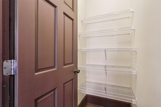 1925 Francis Avenue, Des Moines, IA 50314