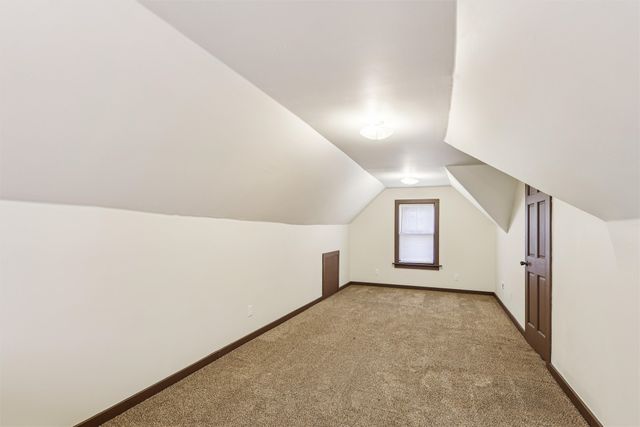 1925 Francis Avenue, Des Moines, IA 50314