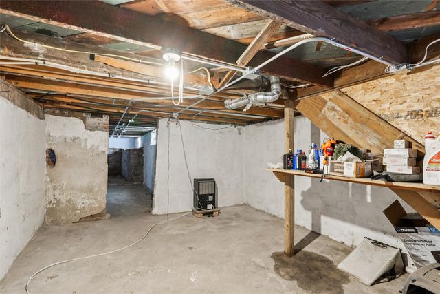 1925 Francis Avenue, Des Moines, IA 50314