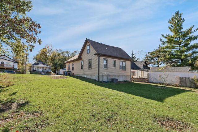 1925 Francis Avenue, Des Moines, IA 50314