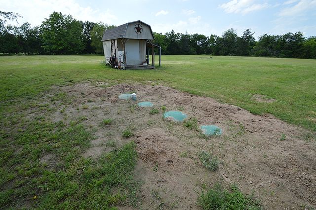 5913 Farm Road 1528, Klondike, TX 75448