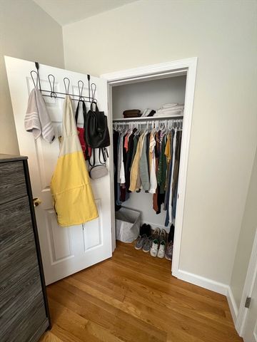 172 Salem St 2, Boston, MA 02113