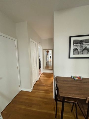 172 Salem St 2, Boston, MA 02113