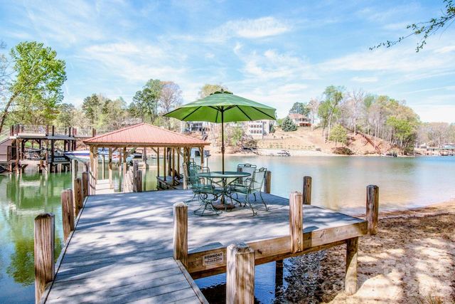 125 Melrose Lane, Mooresville, NC 28117
