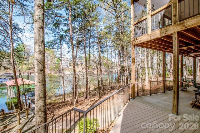 125 Melrose Lane, Mooresville, NC 28117