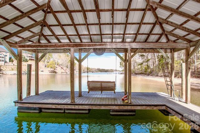125 Melrose Lane, Mooresville, NC 28117