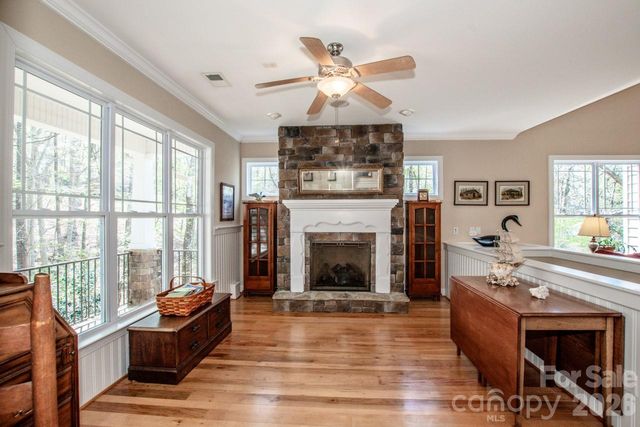 125 Melrose Lane, Mooresville, NC 28117
