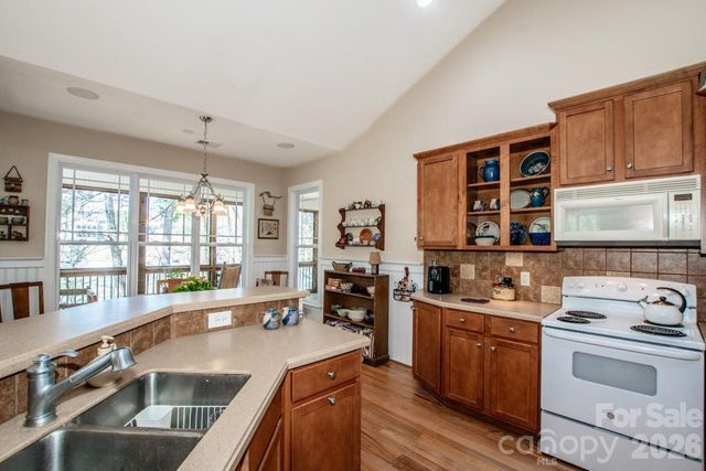 125 Melrose Lane, Mooresville, NC 28117