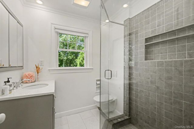10 Apple Tree Lane, Pound Ridge, NY 10576