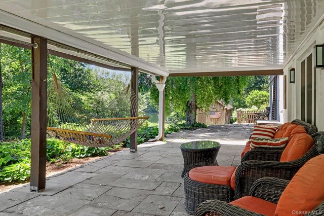 10 Apple Tree Lane, Pound Ridge, NY 10576