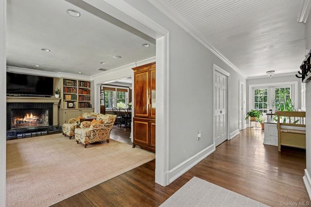 10 Apple Tree Lane, Pound Ridge, NY 10576