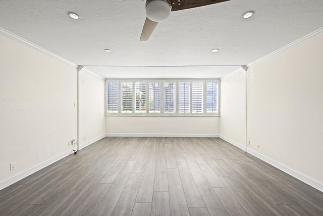 200 Elm Street 107, San Mateo, CA 94401