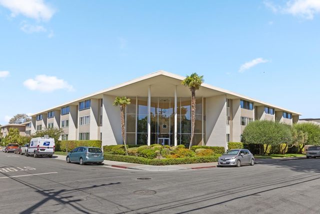 200 Elm Street 107, San Mateo, CA 94401