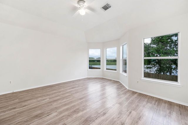 1091 Lasso Court, Alvin, TX 77511