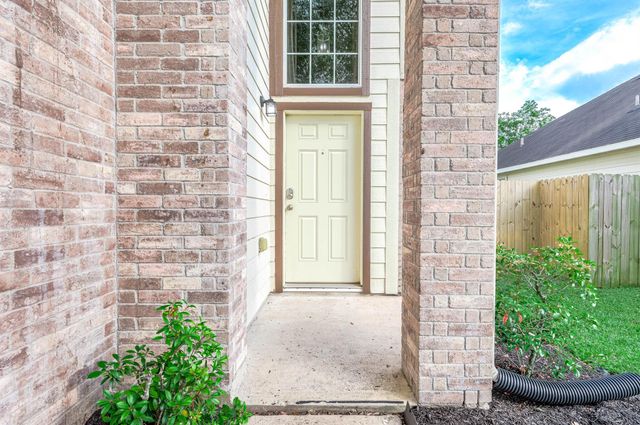 1091 Lasso Court, Alvin, TX 77511