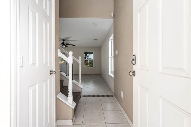 1091 Lasso Court, Alvin, TX 77511