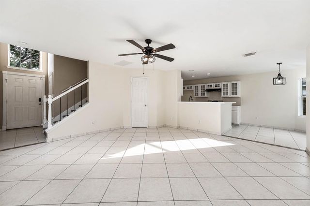 1091 Lasso Court, Alvin, TX 77511