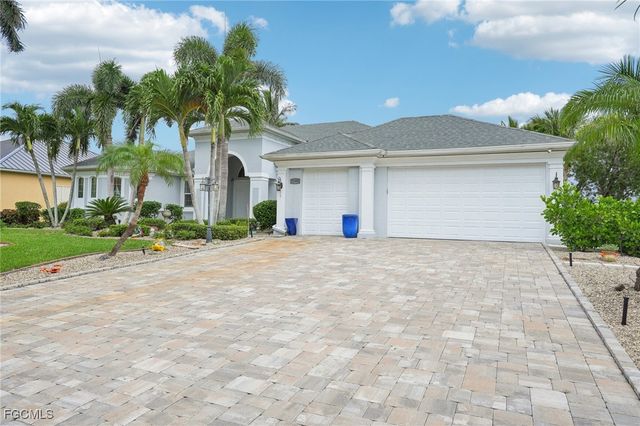 11558 Royal Tee CIR, Cape Coral, FL 33991