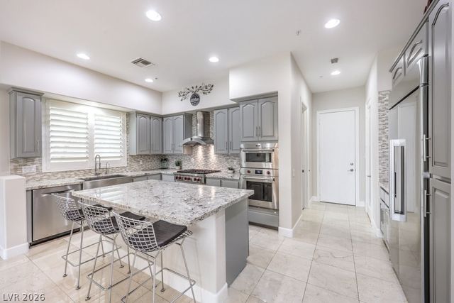 14 Brandermill Drive, Henderson, NV 89052