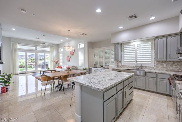 14 Brandermill Drive, Henderson, NV 89052