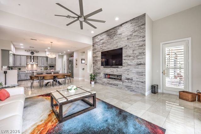 14 Brandermill Drive, Henderson, NV 89052