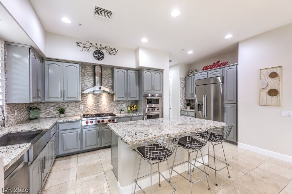 14 Brandermill Drive, Henderson, NV 89052