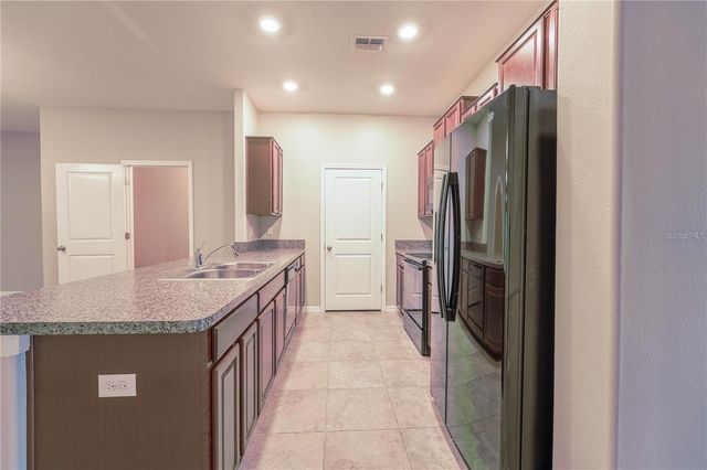 10685 LAKE MONTAUK DRIVE, Riverview, FL 33578