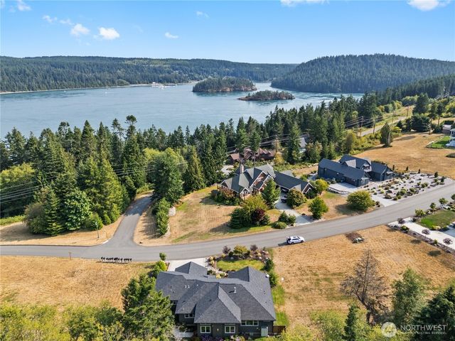 15672 N Deception Shores Drive, Anacortes, WA 98221
