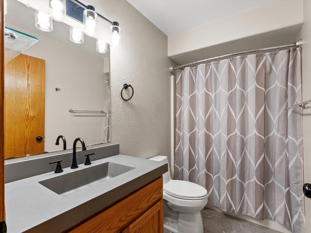 1207 Hummingbird PLACE, Sheboygan Falls, WI 53085