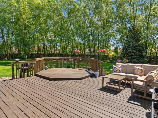 1207 Hummingbird PLACE, Sheboygan Falls, WI 53085