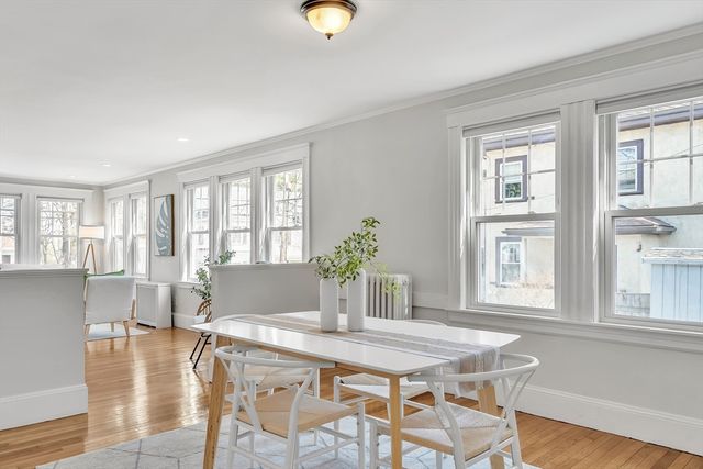 88 Warwick Rd 1, Newton, MA 02465