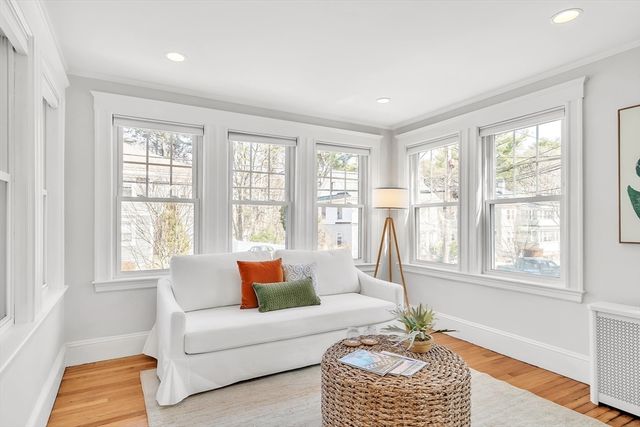 88 Warwick Rd 1, Newton, MA 02465