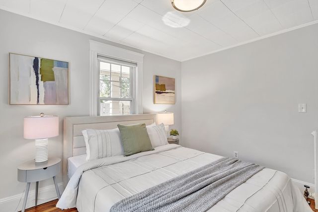 88 Warwick Rd 1, Newton, MA 02465