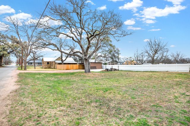 543 Westmoreland ST, Mason, TX 76856