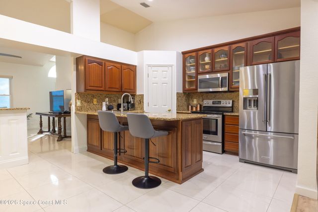 520 California Avenue NE, Palm Bay, FL 32907