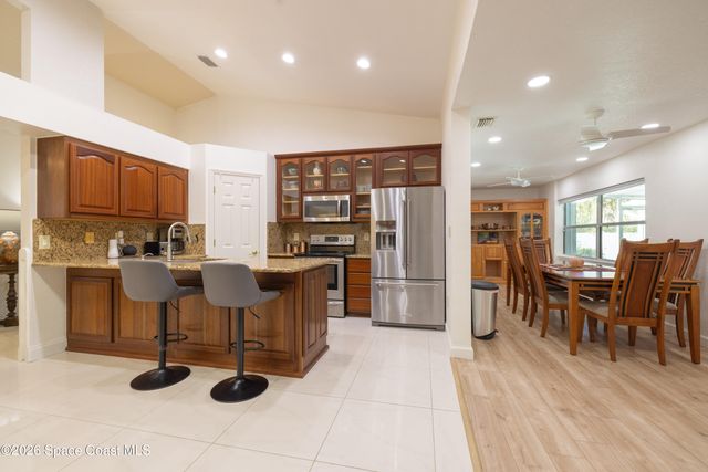 520 California Avenue NE, Palm Bay, FL 32907