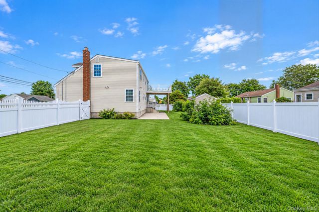 719 3rd Street, West Babylon, NY 11704