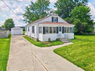 37191 Dundee Street, Sterling Heights, MI 48310