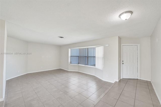 4460 NW 43rd St, Lauderdale Lakes, FL 33319