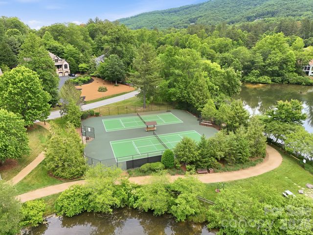 129 Orvis Stone Circle, Biltmore Lake, NC 28715
