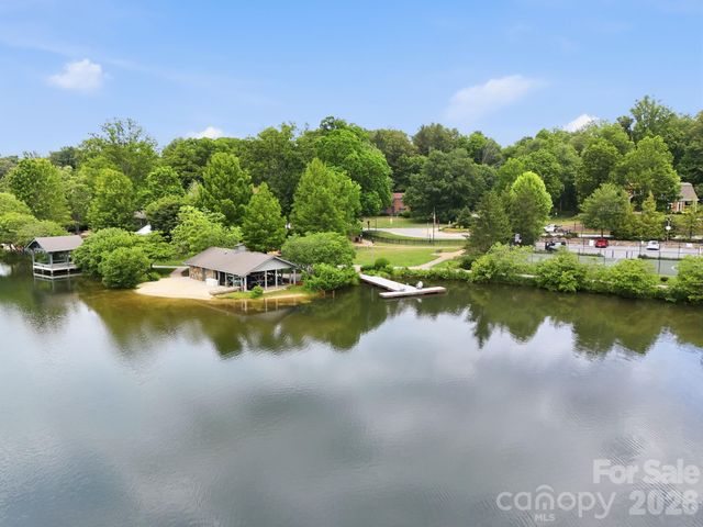 129 Orvis Stone Circle, Biltmore Lake, NC 28715