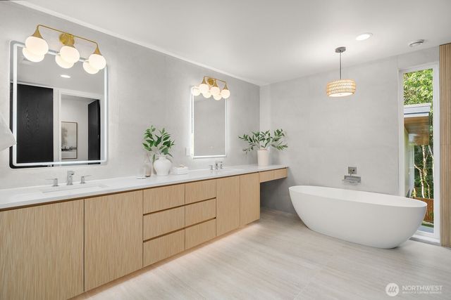 3983 162nd Place SE, Bellevue, WA 98006