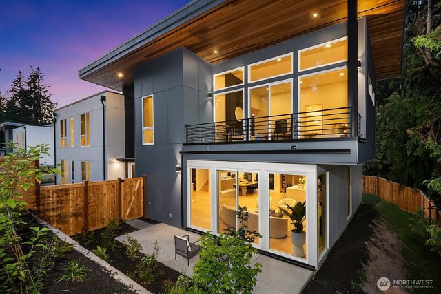 3983 162nd Place SE, Bellevue, WA 98006